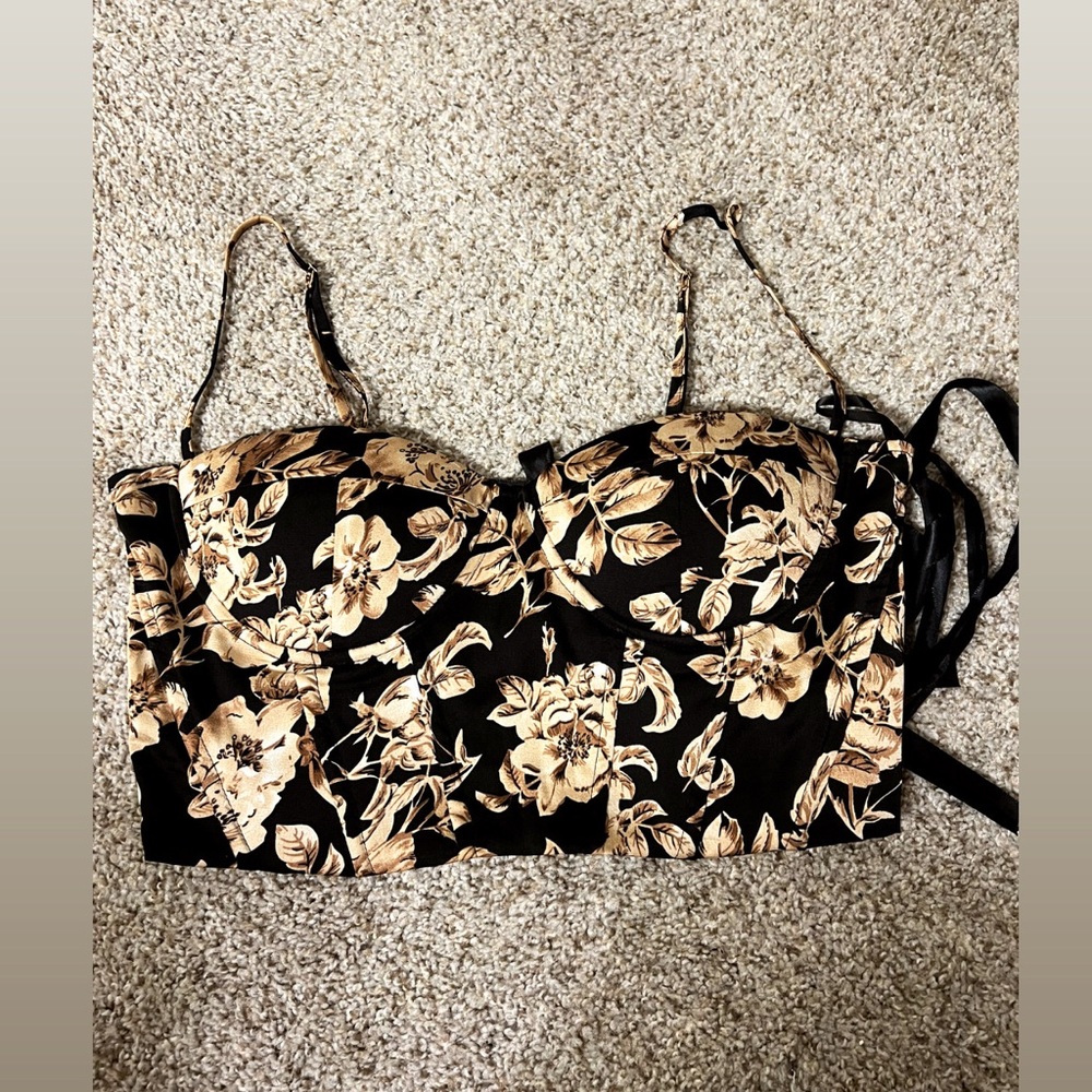 Crop top - Picture 4 of 4